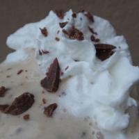Peanut Butter and Banana Frozen Yogurt with Chocolate Chunks_image
