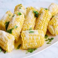 Corn on the Cob with Parmesan Cheese_image