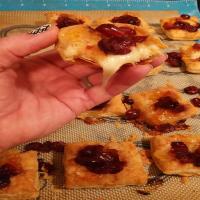 Spicy Cranberry Puffs_image