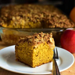 Pumpkin Cake with Apple Crisp Topping_image