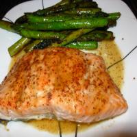 Broiled Salmon With Honey & Vermouth_image