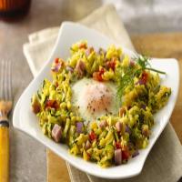 Skillet Eggs with Summer Squash Hash_image