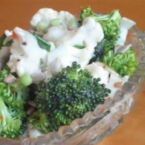 Zesty Broccoli and Cauliflower Salad_image