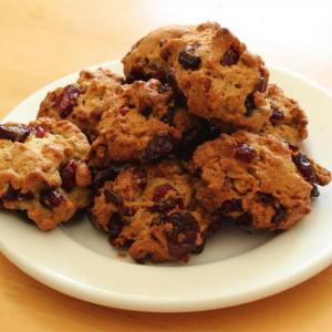 Zesty Cranberry-Bran Cookies_image