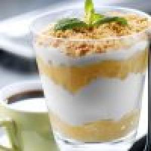 Granny Smith Apple and FAGE Total Syllabub Crumble_image