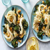 Linguine With Chickpeas, Broccoli and Ricotta image