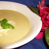 Creamy Courgette (Zucchini) or Cucumber Soup._image