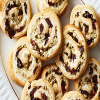STOVE TOP, Cranberry and Cream Cheese Pinwheels image