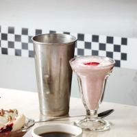 Creamy Strawberry Yogurt Shakes_image