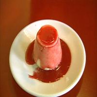 Semolina Pudding with Red Currant Sauce_image
