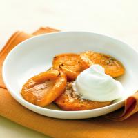 Broiled Apricots with Ginger Whipped Cream_image