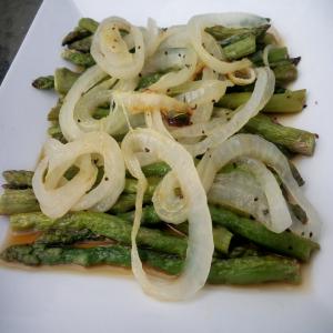 Roasted Asparagus With Onions image