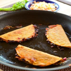 Crunchy Black Bean Tacos Recipe - (4.4/5)_image