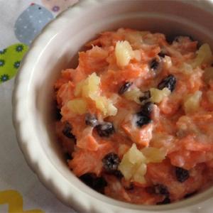Wabbit-Approved Carrot Raisin Salad image