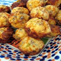 Sausage and Cheese Muffins_image