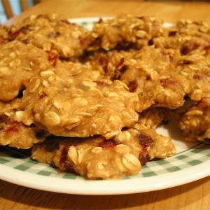 Egg-Free Low-Fat Oatmeal Cookies image