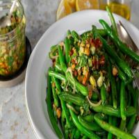 Green Beans with Almond Gremolata_image
