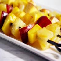 Grilled Fruit Skewers with Sweet Yogurt Sauce_image