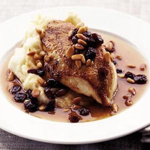 Chicken breasts with rosemary, pine nuts & verjuice_image
