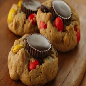 Reese's™ Peanut Butter Cup Candy Cookies_image