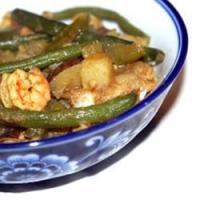 Trinidad-Style Curried Potatoes (Aloo) with Green Beans and Shrimp_image