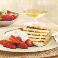 grilled angel food cake with strawberries_image