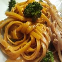 Noodles With Spicy Peanut Sauce image