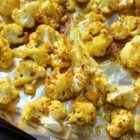 Easy Sheet Pan Roasted Cauliflower with Curry image