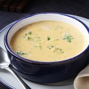 VELVEETA® Cheesy Broccoli Soup_image