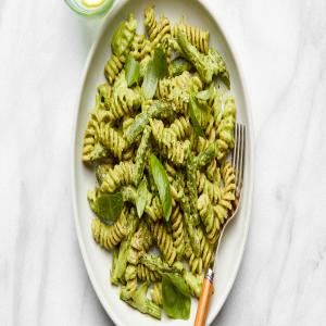 Fusilli in Creamy Vegan Asparagus Pesto_image