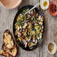 Brothy Steamed Clams with Corn_image