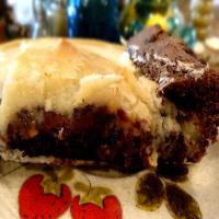 BONNIE'S CHOCOLATE WALNUT GOOEY BUTTER CAKE_image