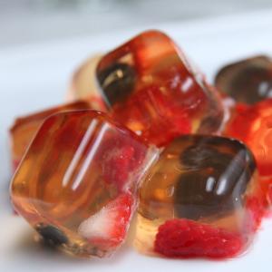 Rosé And Berry Gummies Recipe by Tasty_image