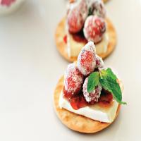 Sparkling Cranberry and Brie Bites image