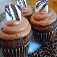 Chocolate Cupcakes with Chocolate Marshmallow Buttercream Frosting Recipe - (4.1/5) image