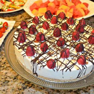 Laurie's Amaretto Mousse Cheesecake_image