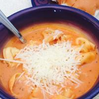 Creamy Tomato Tortellini Soup Recipe - (4.5/5)_image