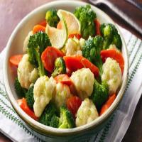 Steamed Vegetables with Chile-Lime Butter_image