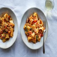 Pasta With Mussels, Tomatoes and Fried Capers image