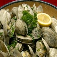 Steamed Clams with Fresh Mint_image