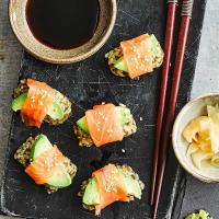 Kelp & smoked salmon sushi-style rolls_image