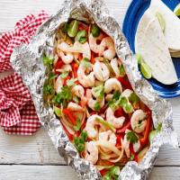 Healthy Grilled Shrimp Fajita Foil Pack image