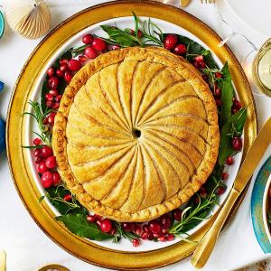 Caramelised onion, squash & spinach pithivier_image