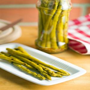 Best Pickled Asparagus Recipe + Easy Canning Instructions_image