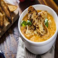 Tomato Soup with Gratineed Grilled Cheese_image