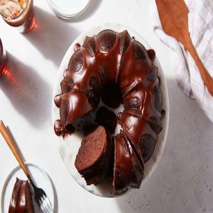 Root Beer Cake with Chocolate Root Beer Ganache_image
