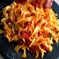Buttered Noodles With Garlic and Sun Dried Tomatoes image