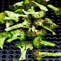 Grilled Broccoli with Lemon & Parmesan_image