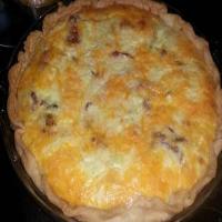 Easy Breezy Bacon and Cheddar Quiche_image