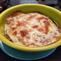 Rich and Delicious Crock Pot French Onion Soup_image
